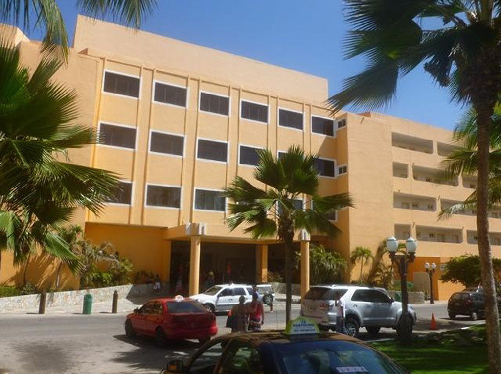 ホテル Portofino Complex Playa El Agua エクステリア 写真